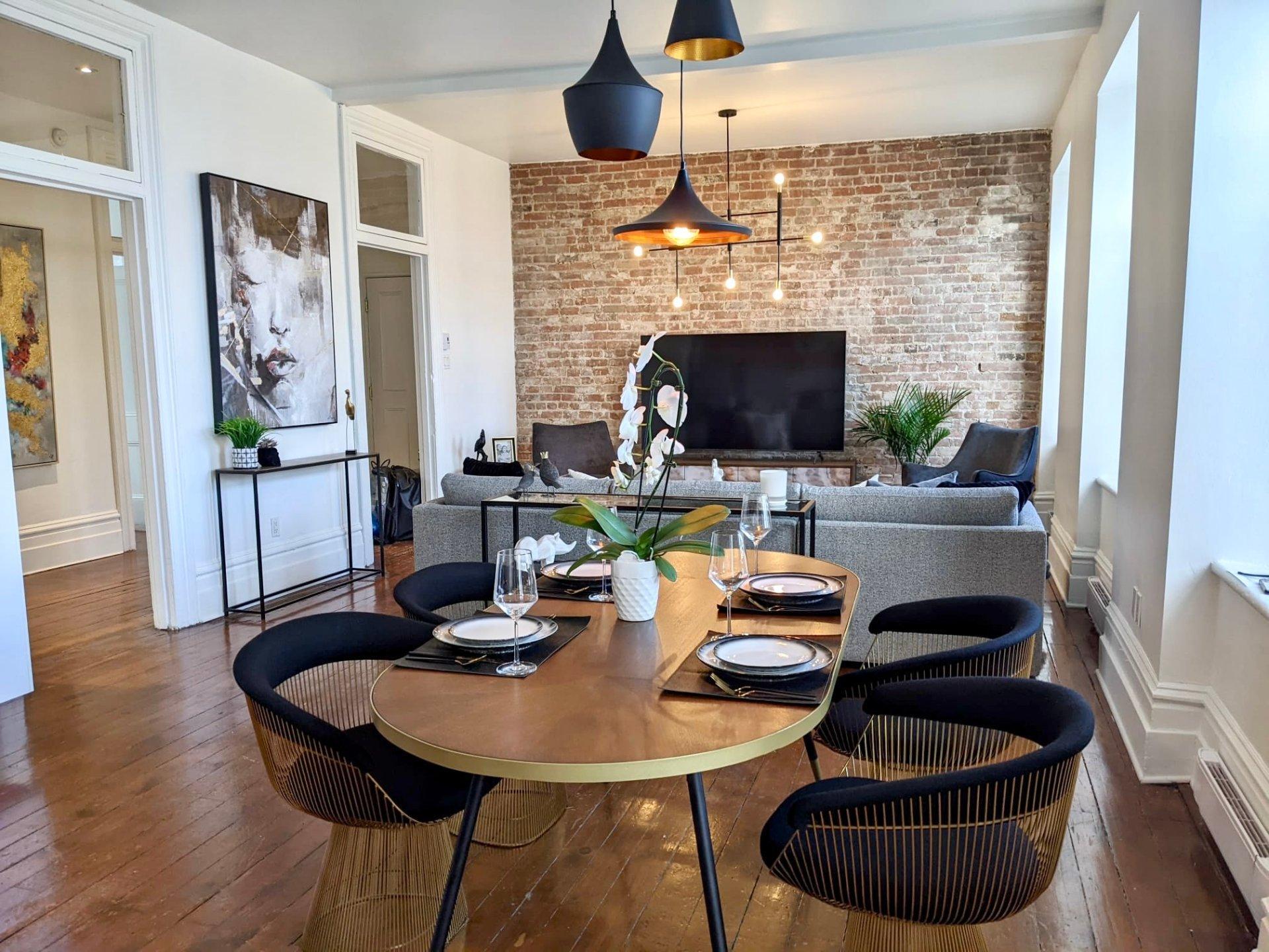 









375


Rue St-Paul E.

, 5,
Montréal (Ville-Marie),




QC
H2Y1H3

