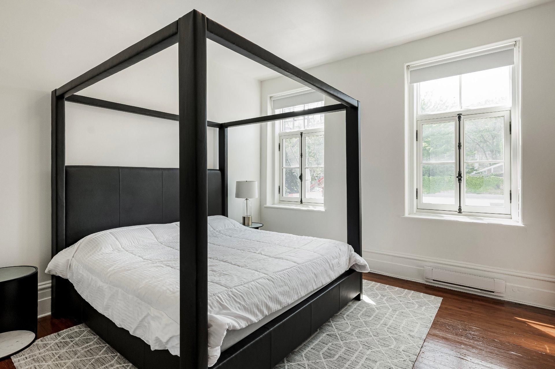 









375


Rue St-Paul E.

, 5,
Montréal (Ville-Marie),




QC
H2Y1H3

