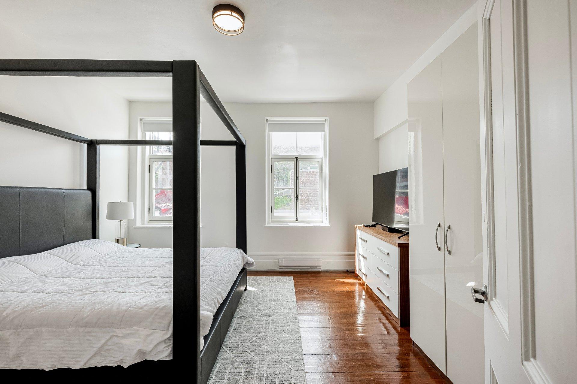 









375


Rue St-Paul E.

, 5,
Montréal (Ville-Marie),




QC
H2Y1H3


