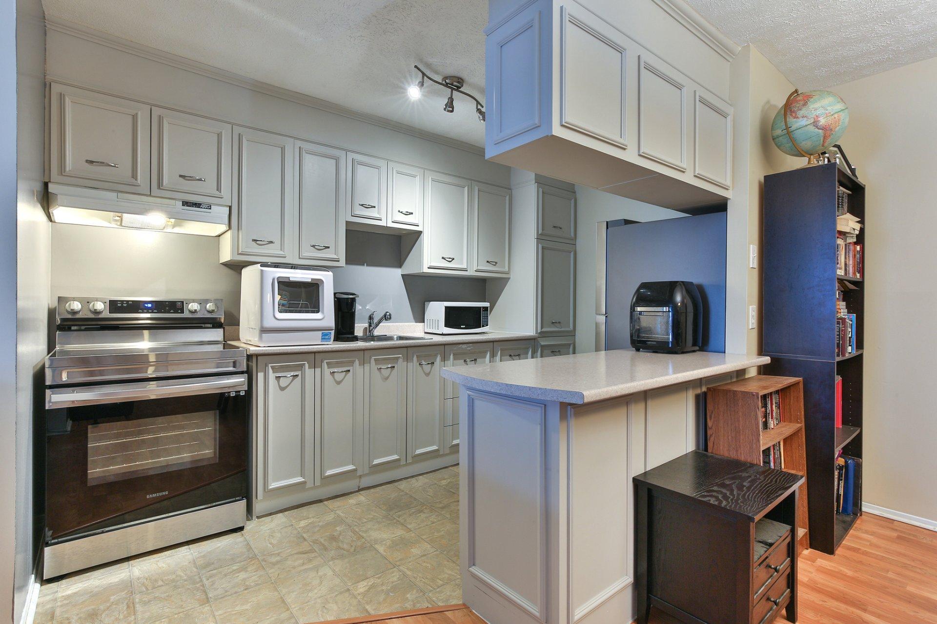 









805


Rue Harolde-Savoy

, 201,
Saint-Jean-sur-Richelieu,




QC
J2X5E4

