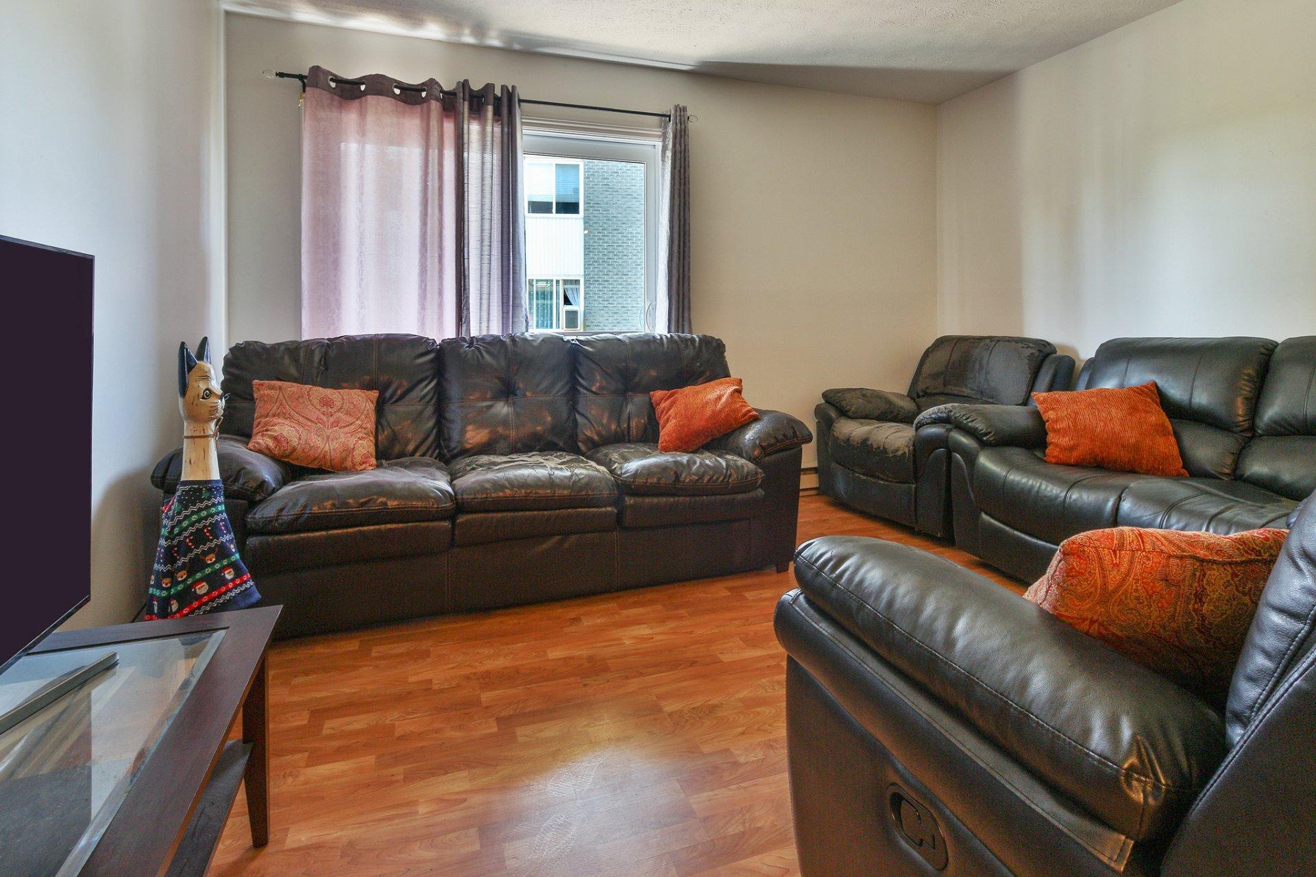 









805


Rue Harolde-Savoy

, 201,
Saint-Jean-sur-Richelieu,




QC
J2X5E4

