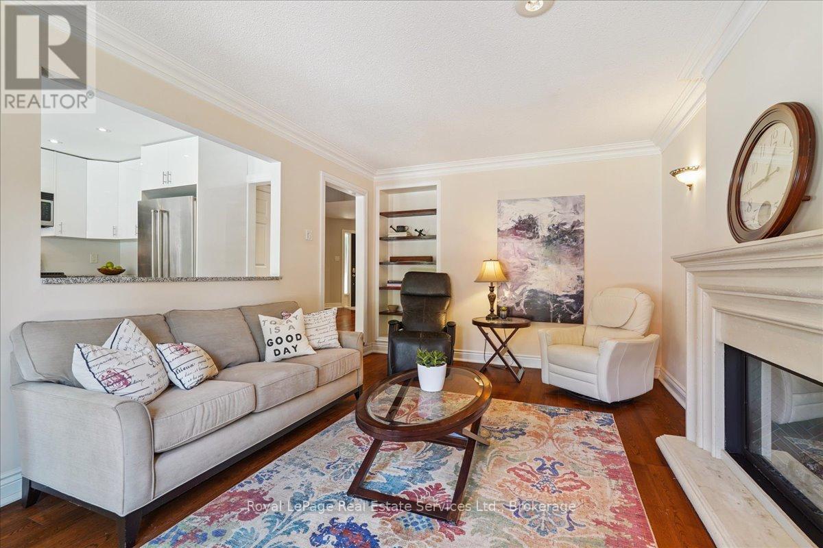 












471 DEERHURST DRIVE

,
Burlington (Appleby),




Ontario
L7L5T4

