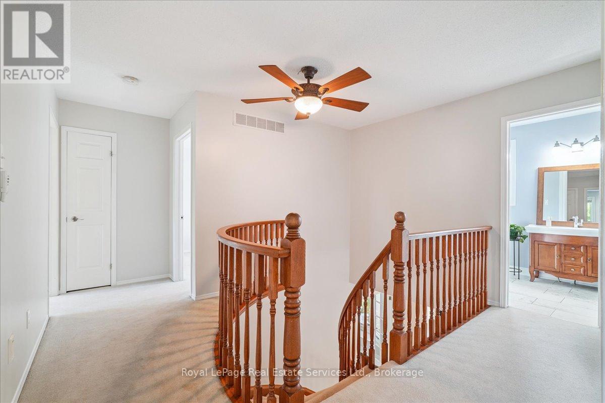 












471 DEERHURST DRIVE

,
Burlington (Appleby),




Ontario
L7L5T4


