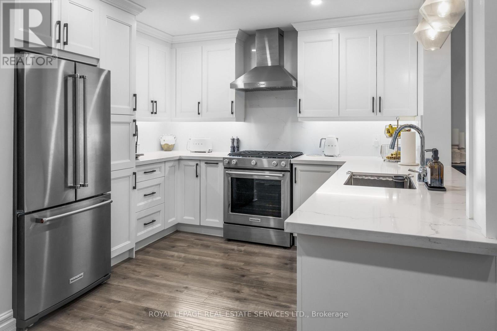 












38 - 2120 RATHBURN ROAD E

,
Mississauga,




Ontario
L4W2S8

