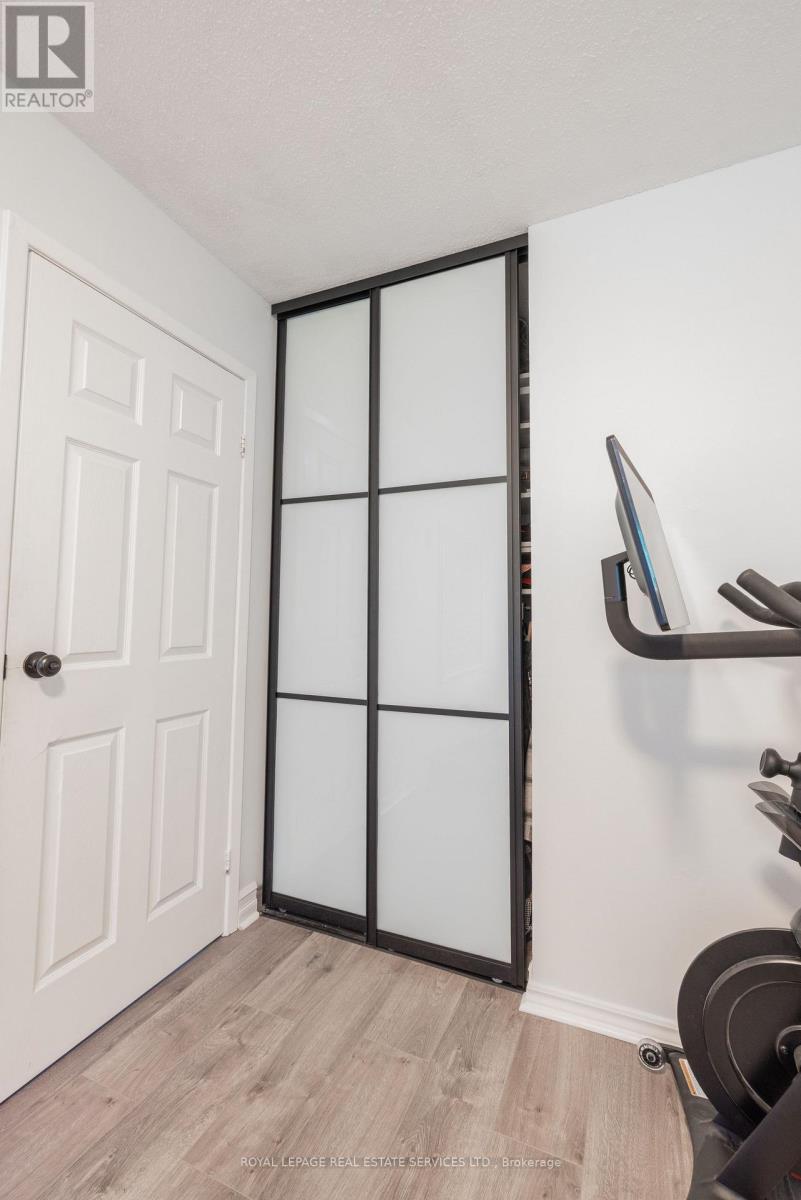 












38 - 2120 RATHBURN ROAD E

,
Mississauga,




Ontario
L4W2S8

