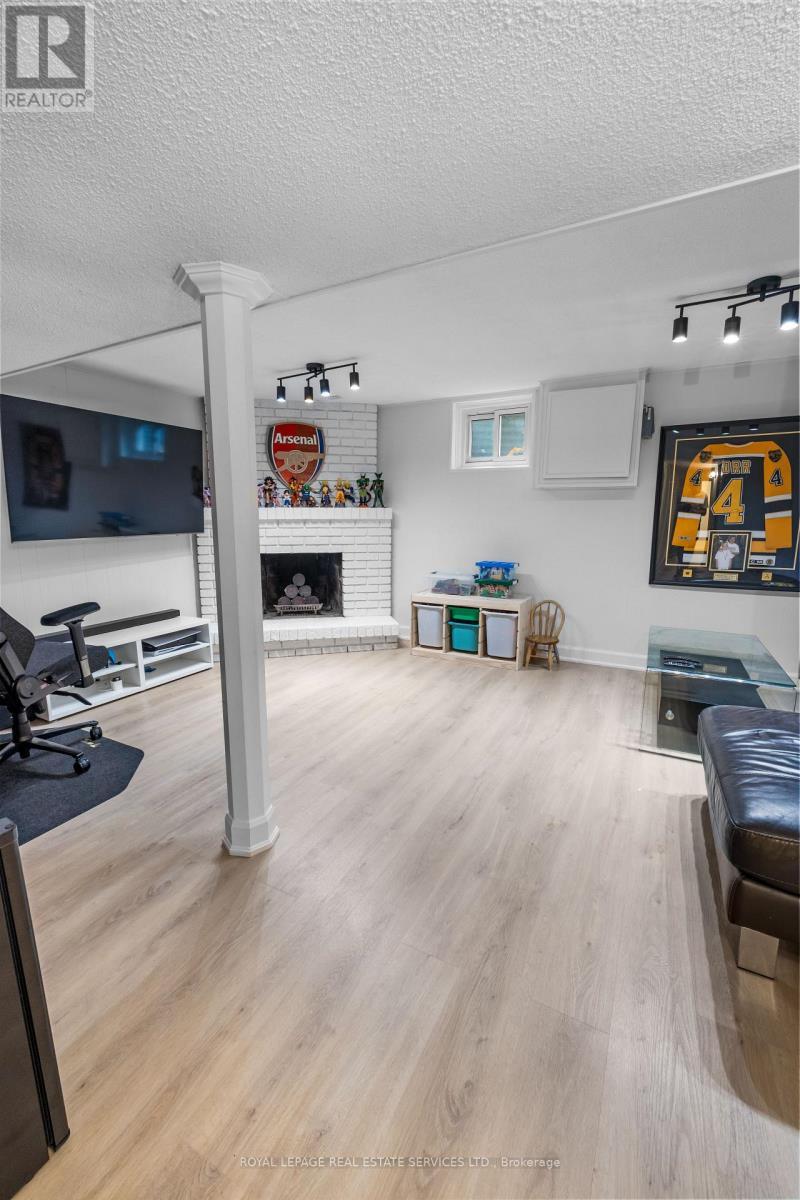 












38 - 2120 RATHBURN ROAD E

,
Mississauga,




Ontario
L4W2S8


