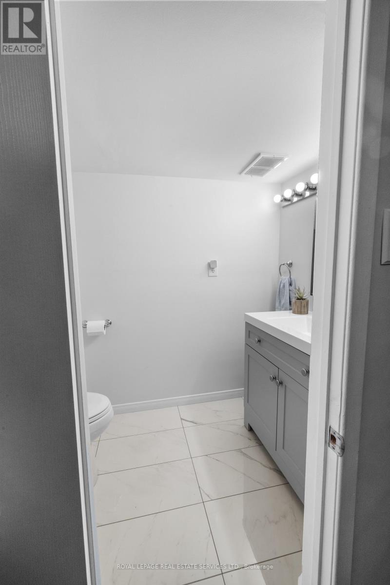 












38 - 2120 RATHBURN ROAD E

,
Mississauga,




Ontario
L4W2S8

