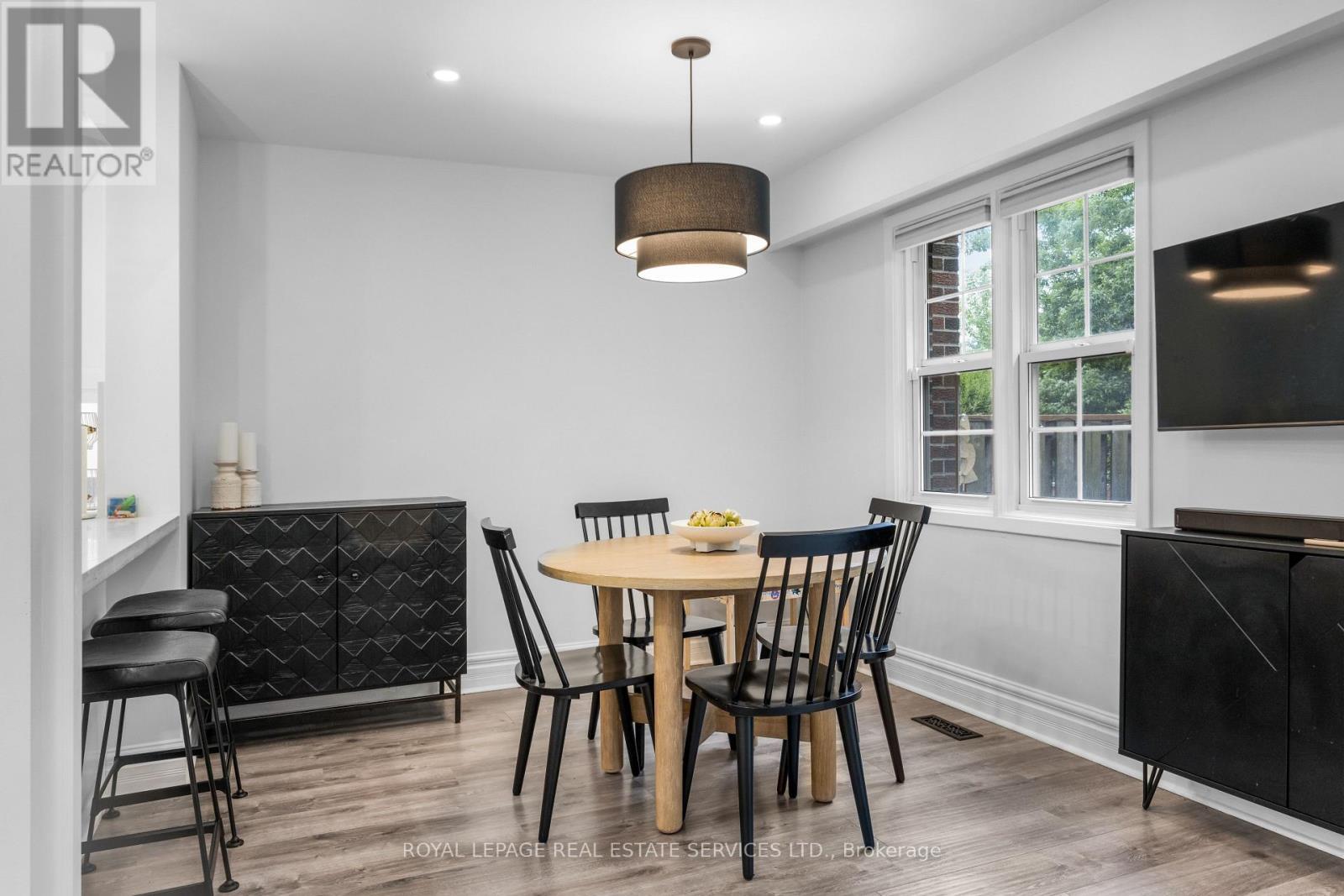 












38 - 2120 RATHBURN ROAD E

,
Mississauga,




Ontario
L4W2S8


