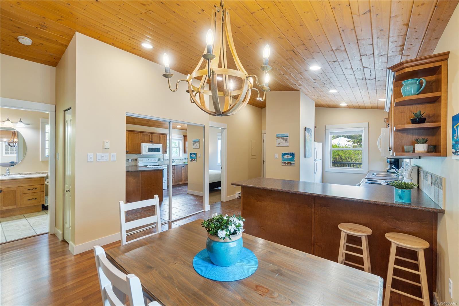 









1080


Resort

Dr, 113,
Parksville,




BC
V9P 2E3

