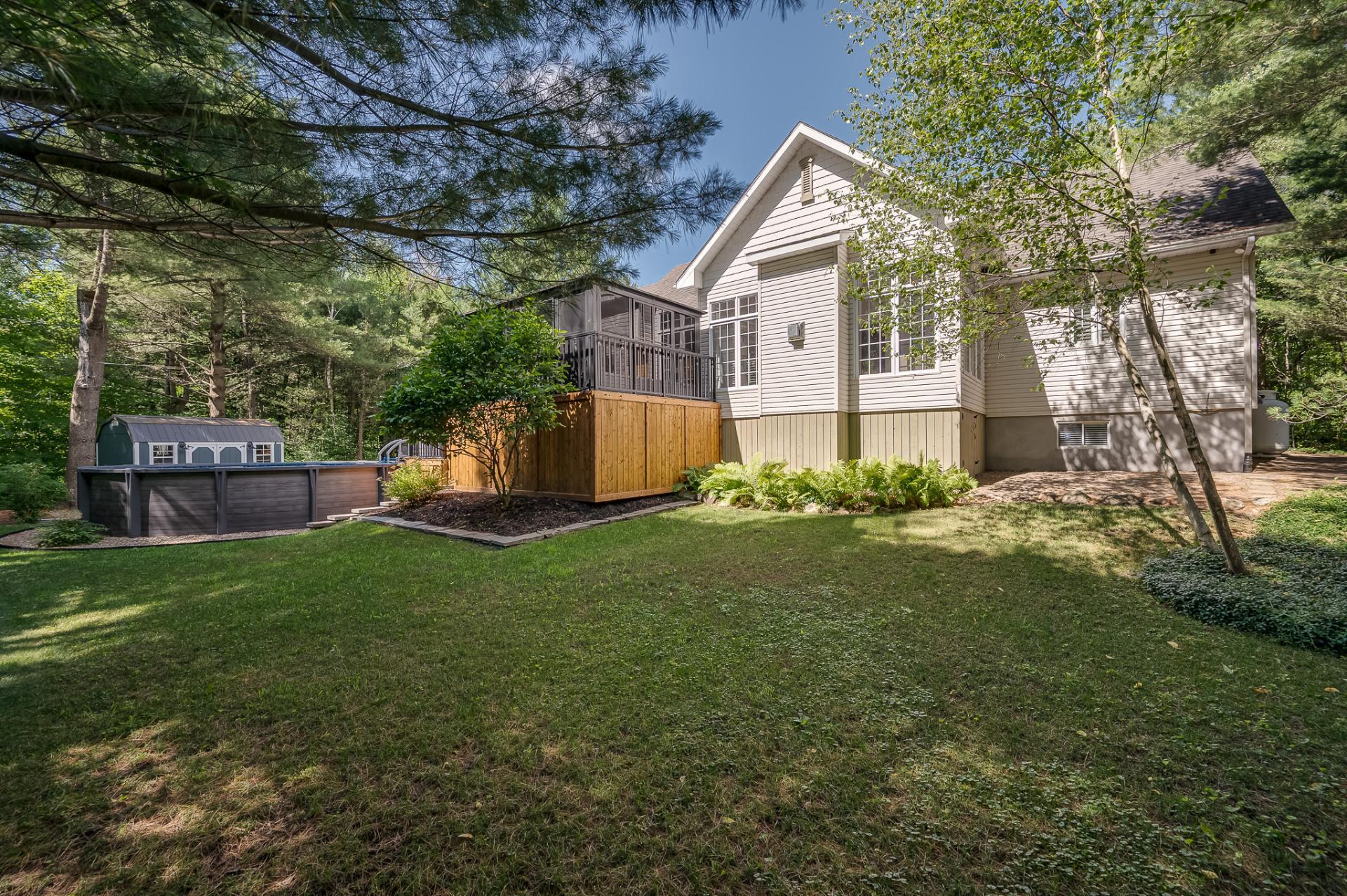 









1795


Place du Piccolo

,
Saint-Lazare,




QC
J7T3C6

