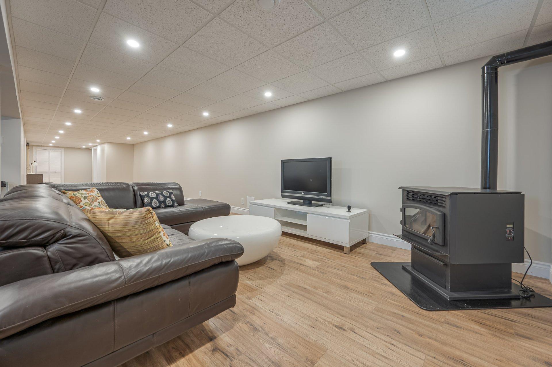 









1795


Place du Piccolo

,
Saint-Lazare,




QC
J7T3C6

