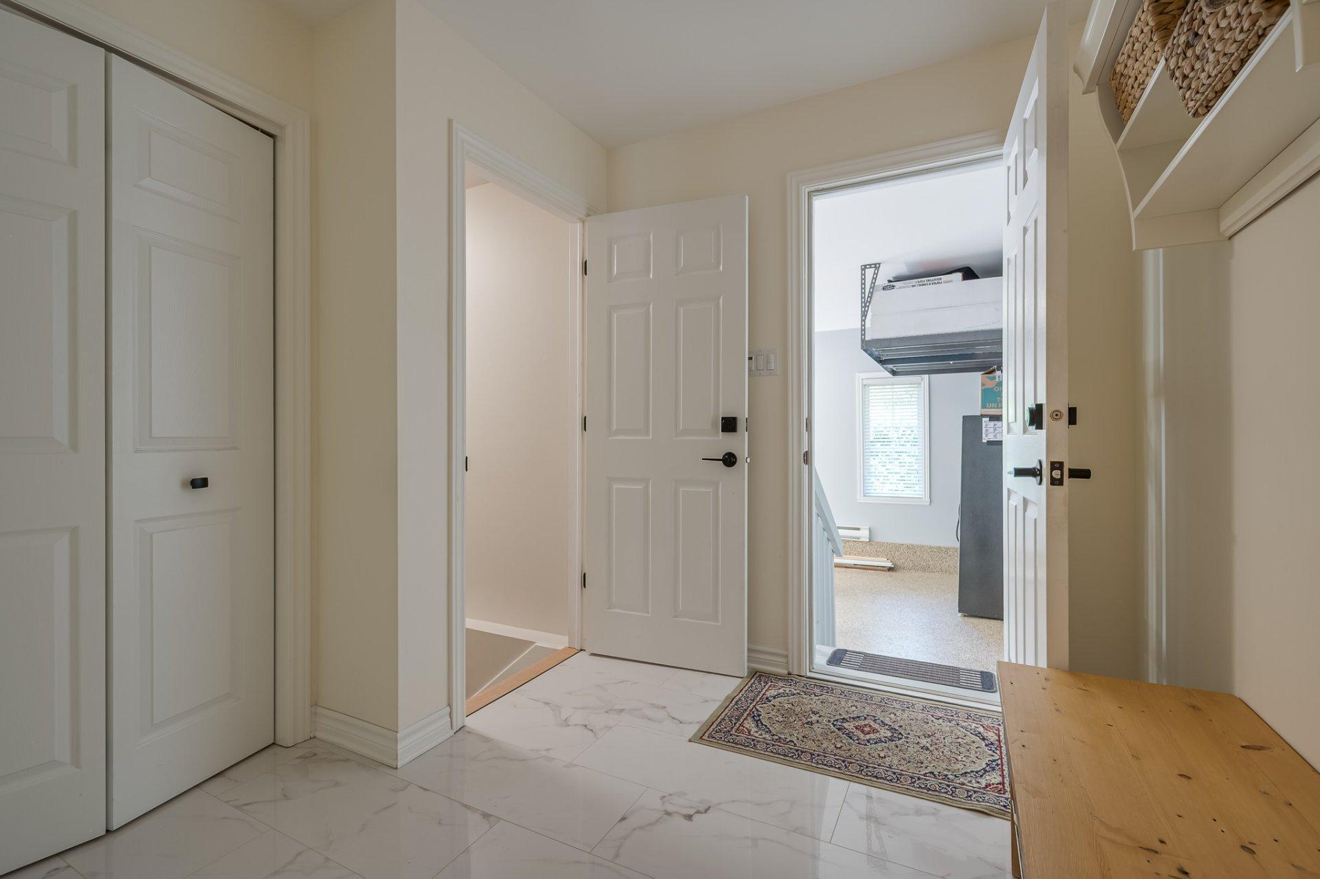 









1795


Place du Piccolo

,
Saint-Lazare,




QC
J7T3C6


