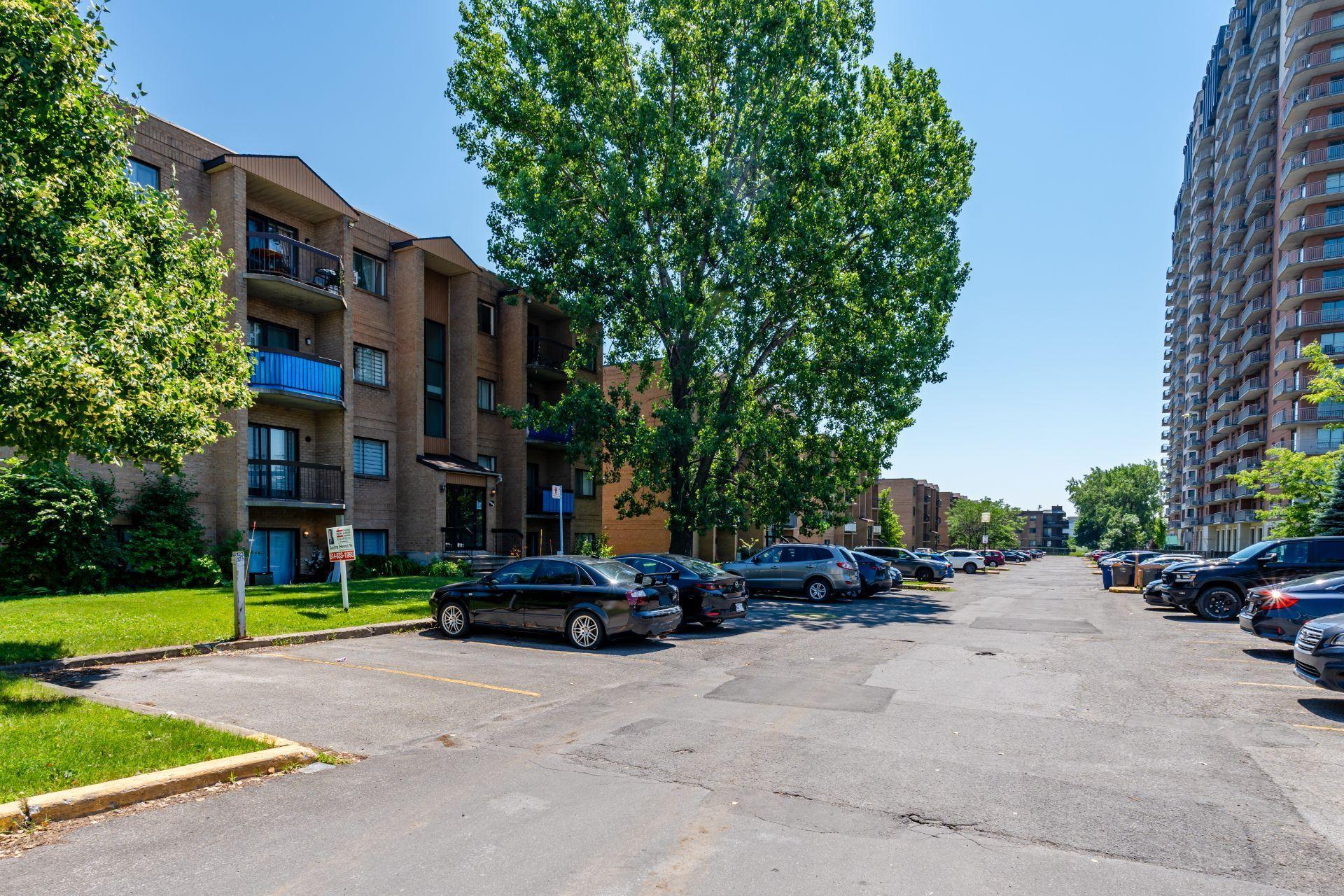 









1605


Boul. du Souvenir

, 118,
Laval (Laval-des-Rapides),




QC
H7N4Z7

