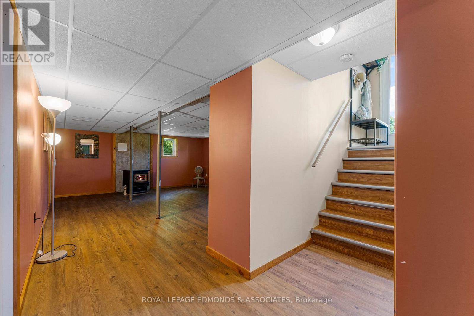 












2040 LOOKOUT ROAD

,
Whitewater Region,




Ontario
K0J2L0

