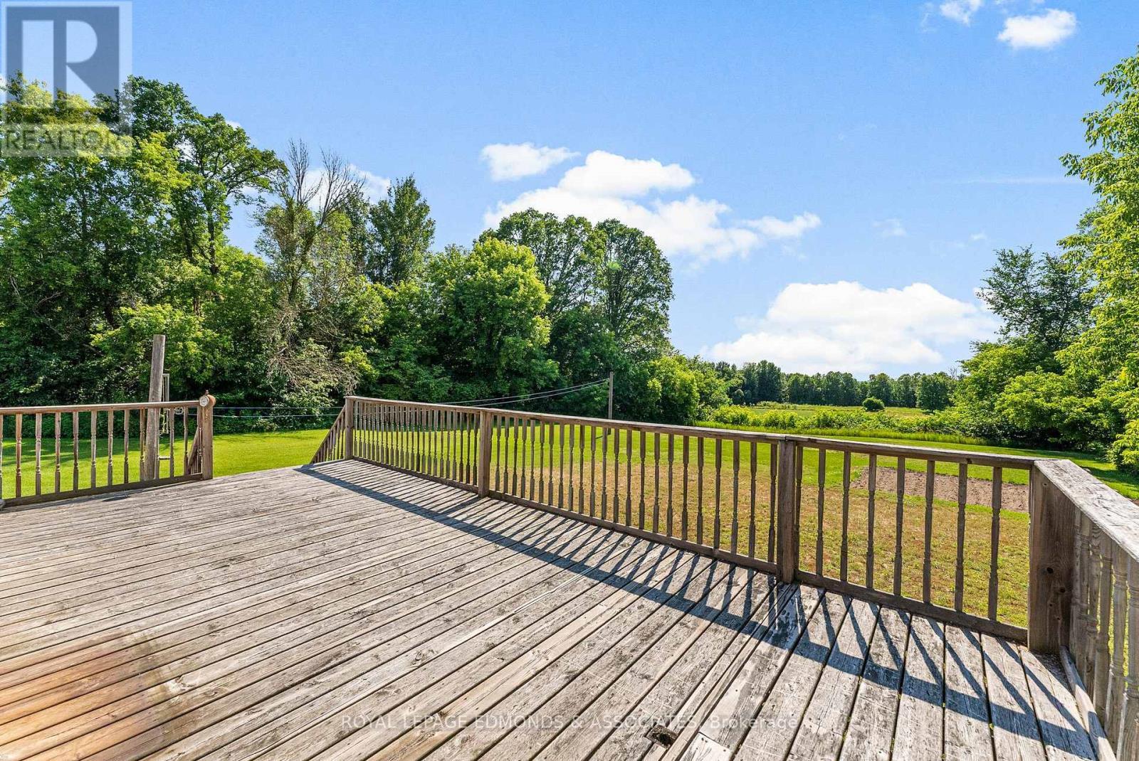 












2040 LOOKOUT ROAD

,
Whitewater Region,




Ontario
K0J2L0

