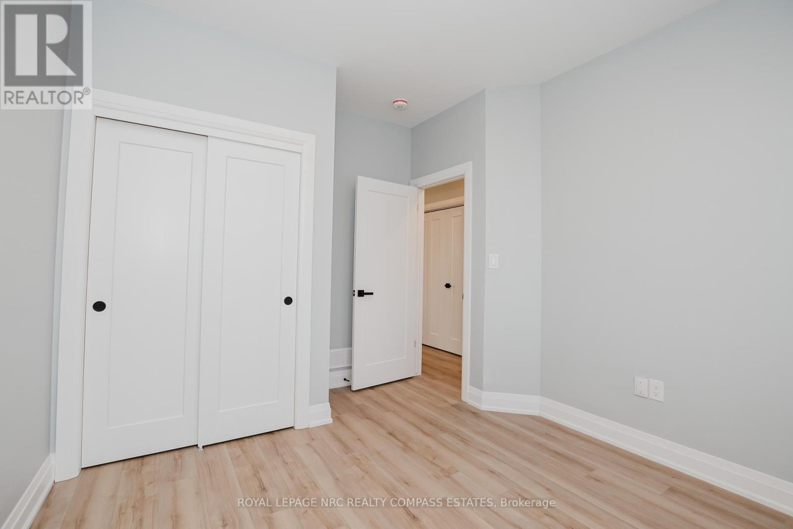 












101-105 SOUTHWORTH STREET N

,
Welland (Lincoln/Crowland),




Ontario
L3B1Y7

