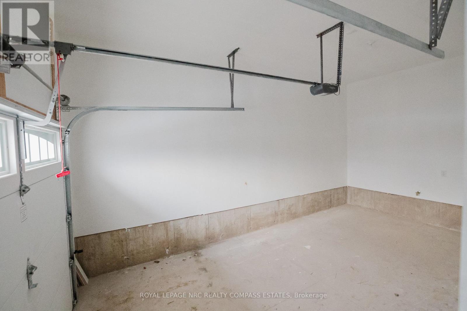 












101-105 SOUTHWORTH STREET N

,
Welland (Lincoln/Crowland),




Ontario
L3B1Y7

