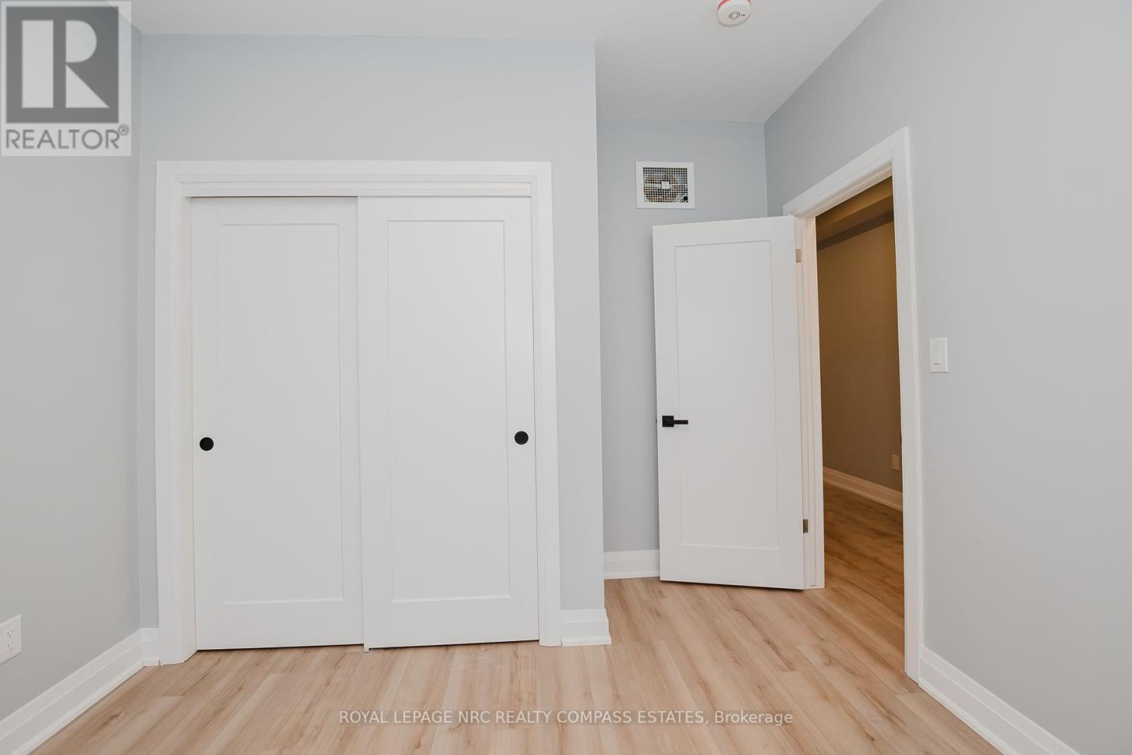 












101-105 SOUTHWORTH STREET N

,
Welland (Lincoln/Crowland),




Ontario
L3B1Y7

