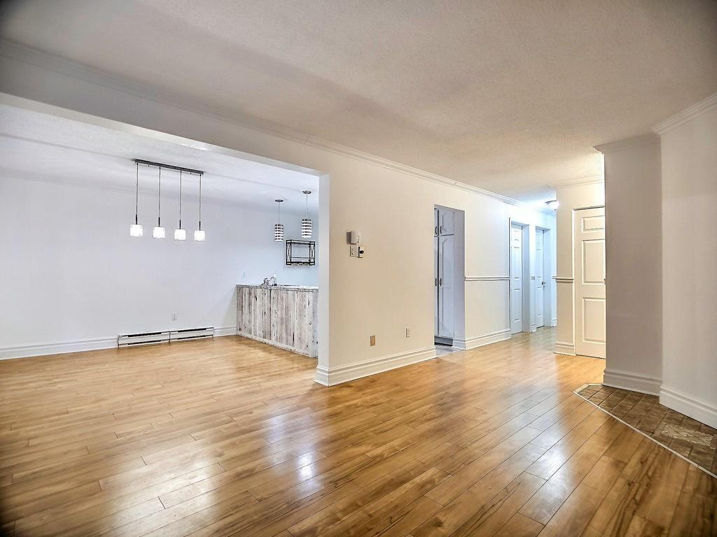 









20


Rue Normand

, 1,
Hull (Gatineau),




QC
J8Y4C4

