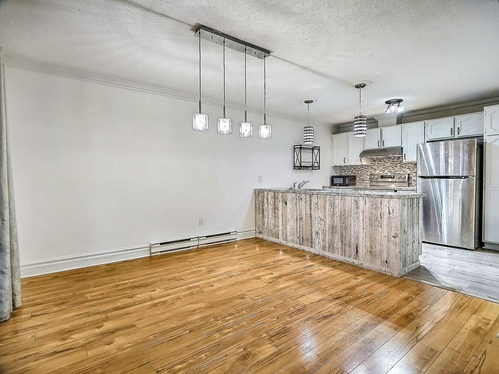 









20


Rue Normand

, 1,
Hull (Gatineau),




QC
J8Y4C4

