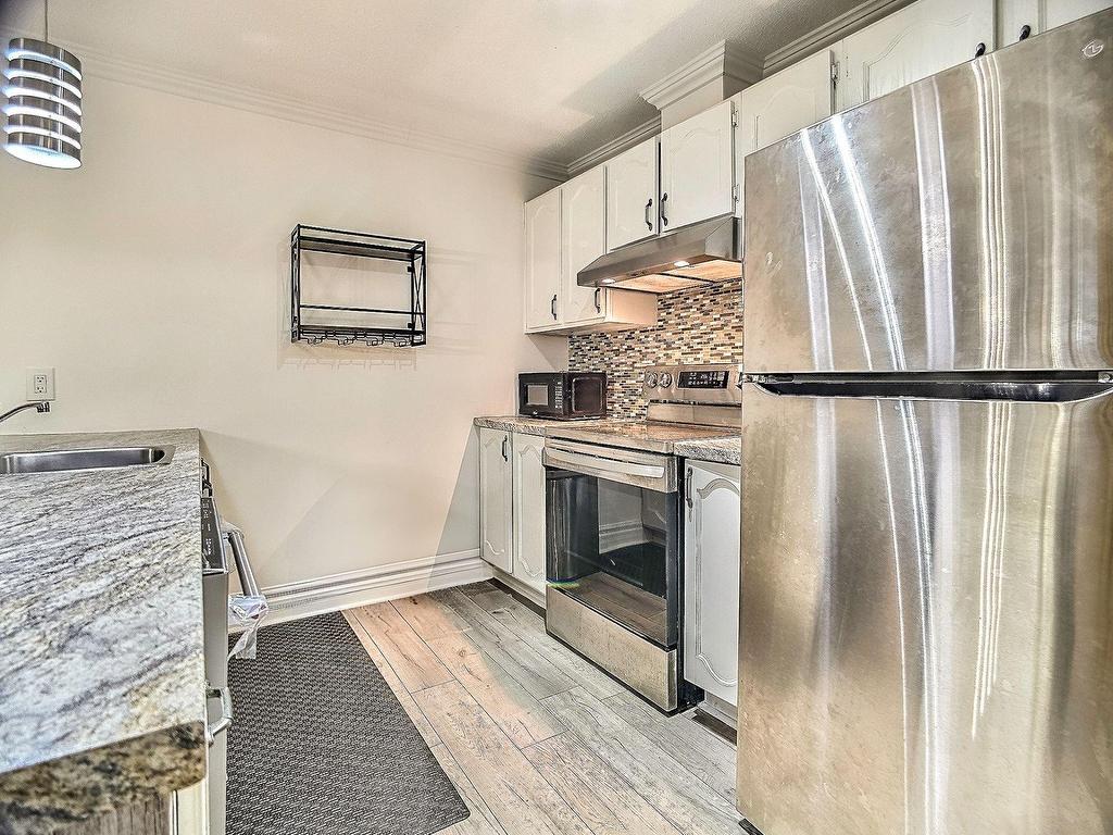 









20


Rue Normand

, 1,
Hull (Gatineau),




QC
J8Y4C4

