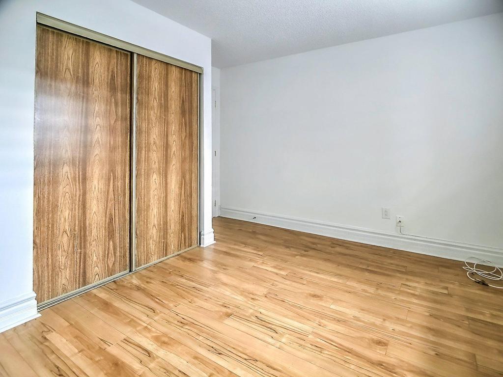 









20


Rue Normand

, 1,
Hull (Gatineau),




QC
J8Y4C4

