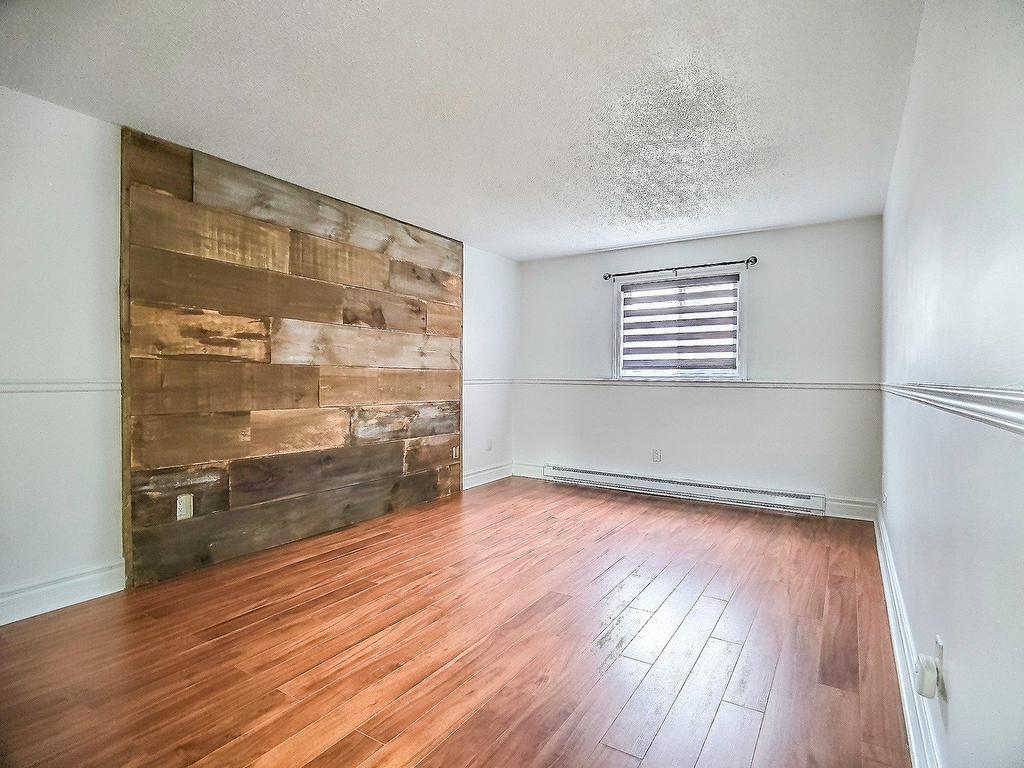 









20


Rue Normand

, 1,
Hull (Gatineau),




QC
J8Y4C4

