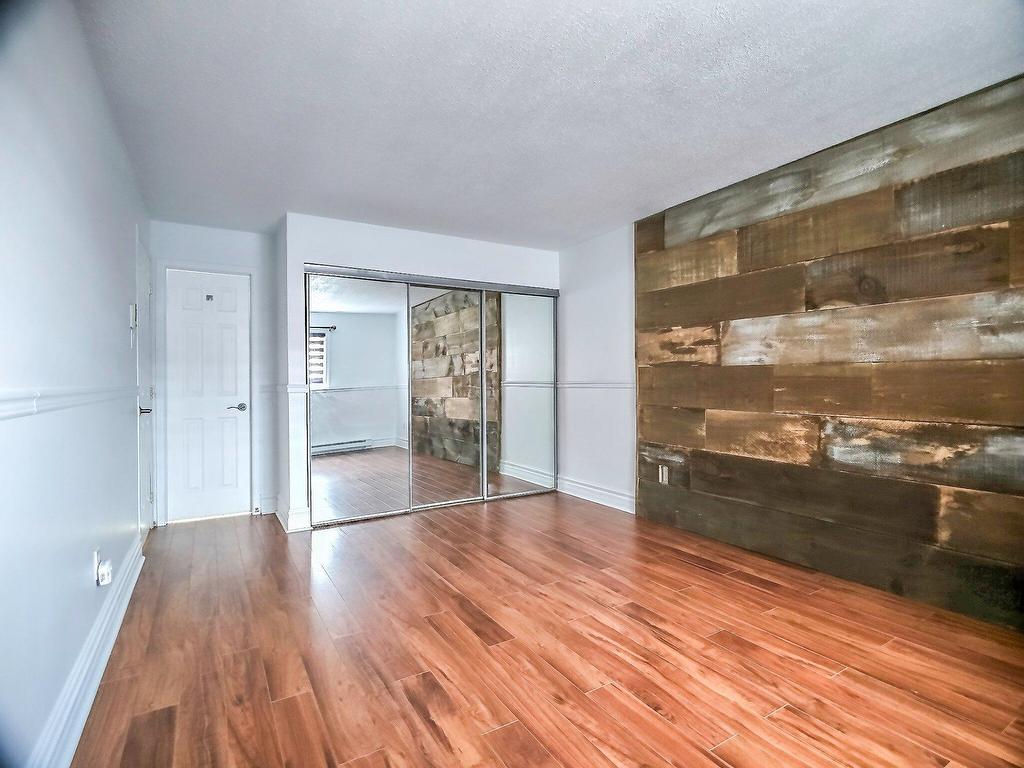 









20


Rue Normand

, 1,
Hull (Gatineau),




QC
J8Y4C4


