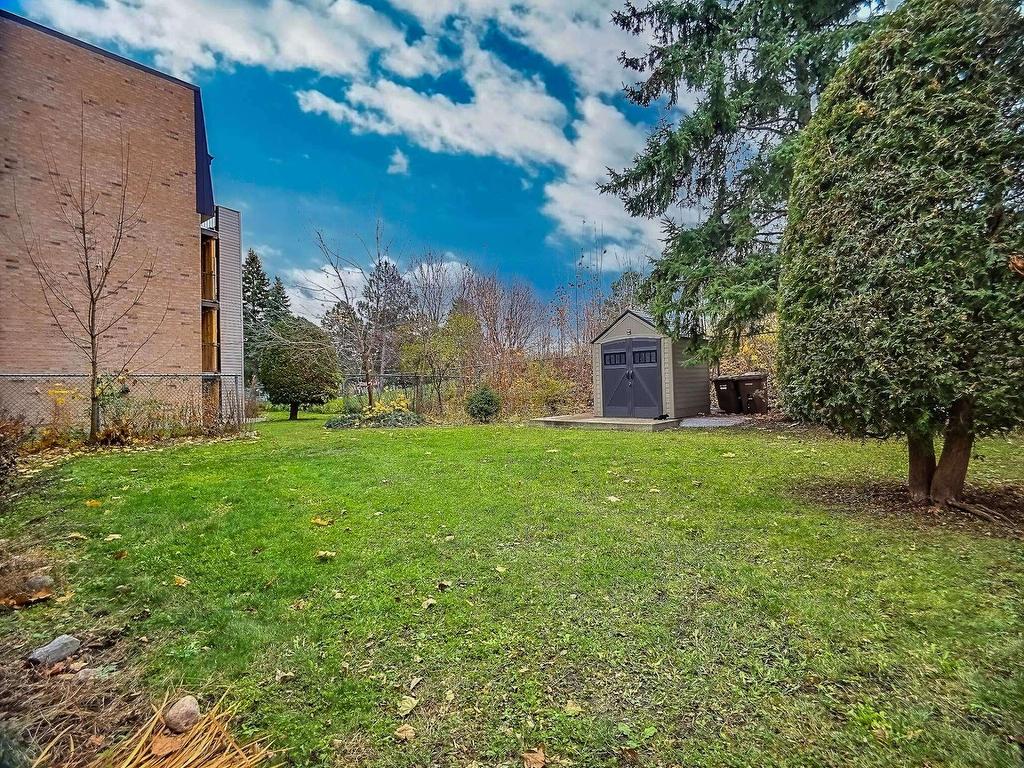 









20


Rue Normand

, 1,
Hull (Gatineau),




QC
J8Y4C4

