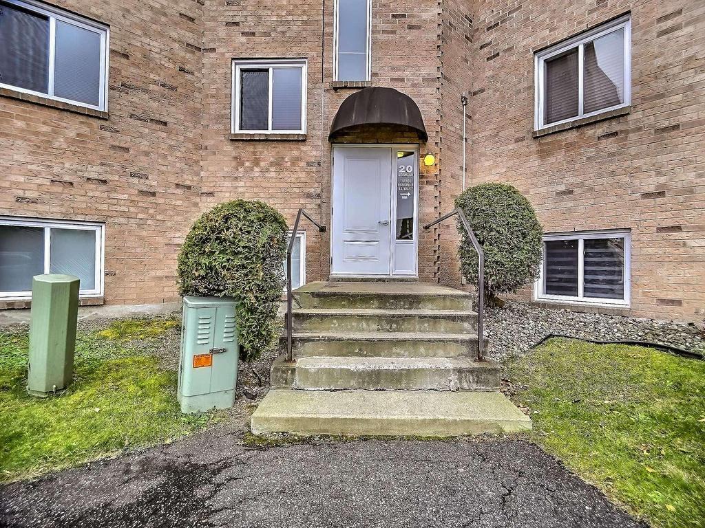 









20


Rue Normand

, 1,
Hull (Gatineau),




QC
J8Y4C4


