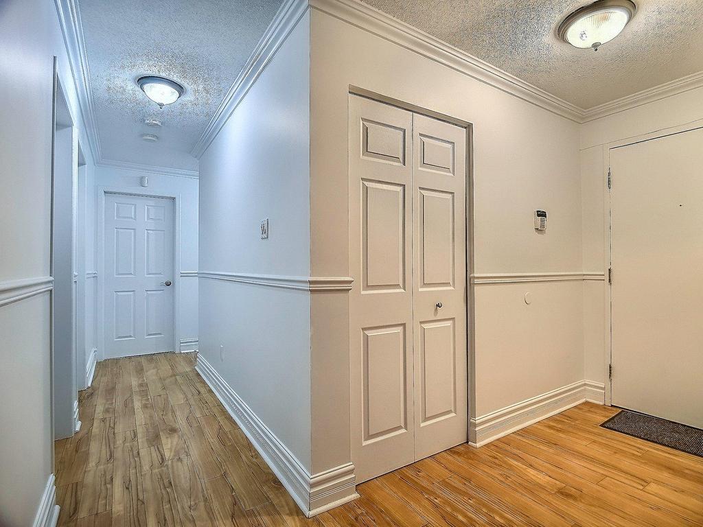 









20


Rue Normand

, 1,
Hull (Gatineau),




QC
J8Y4C4

