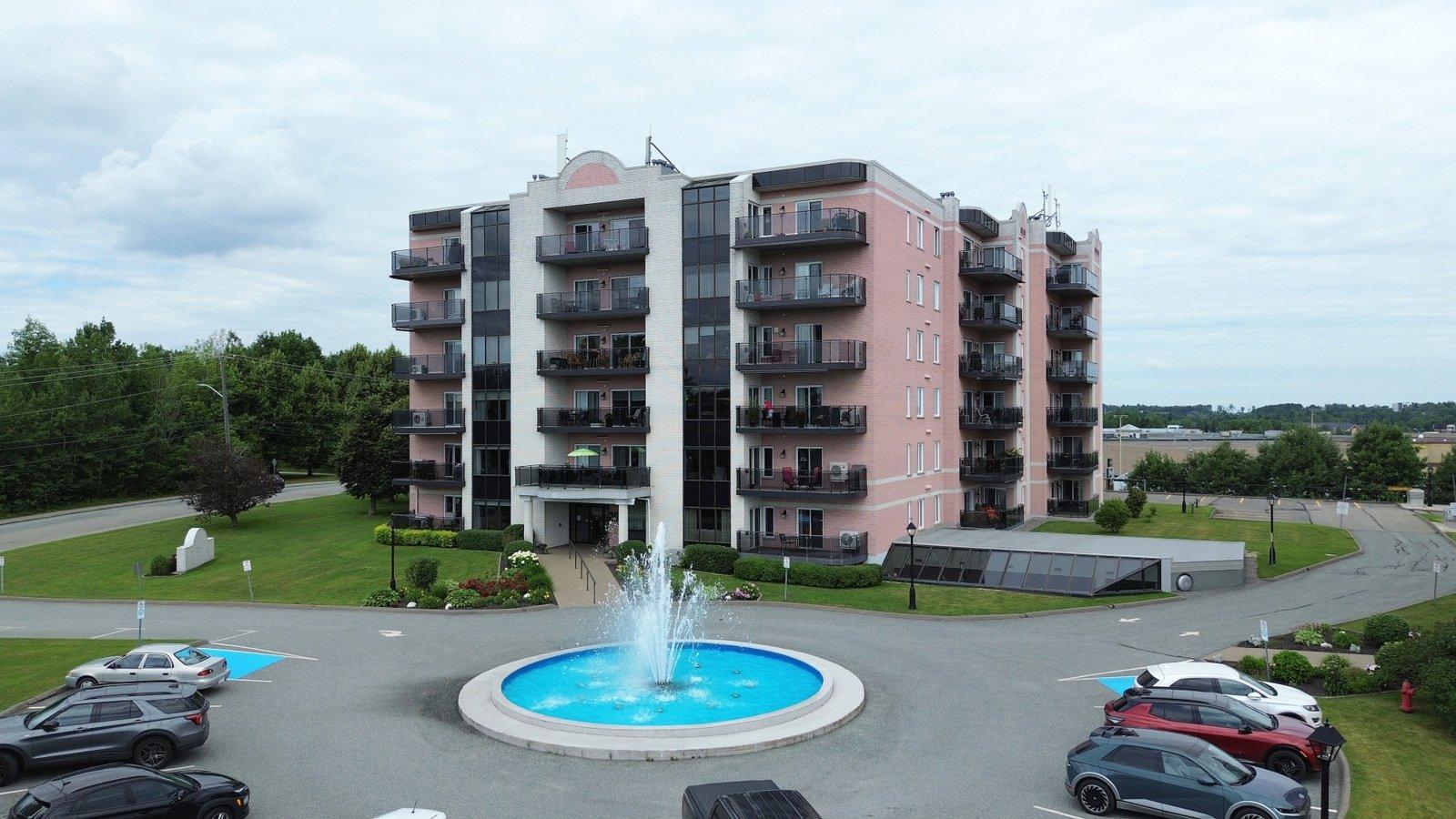 









200


Rue Don-Bosco N.

, 506,
Sherbrooke (Les Nations),




QC
J1L2E8


