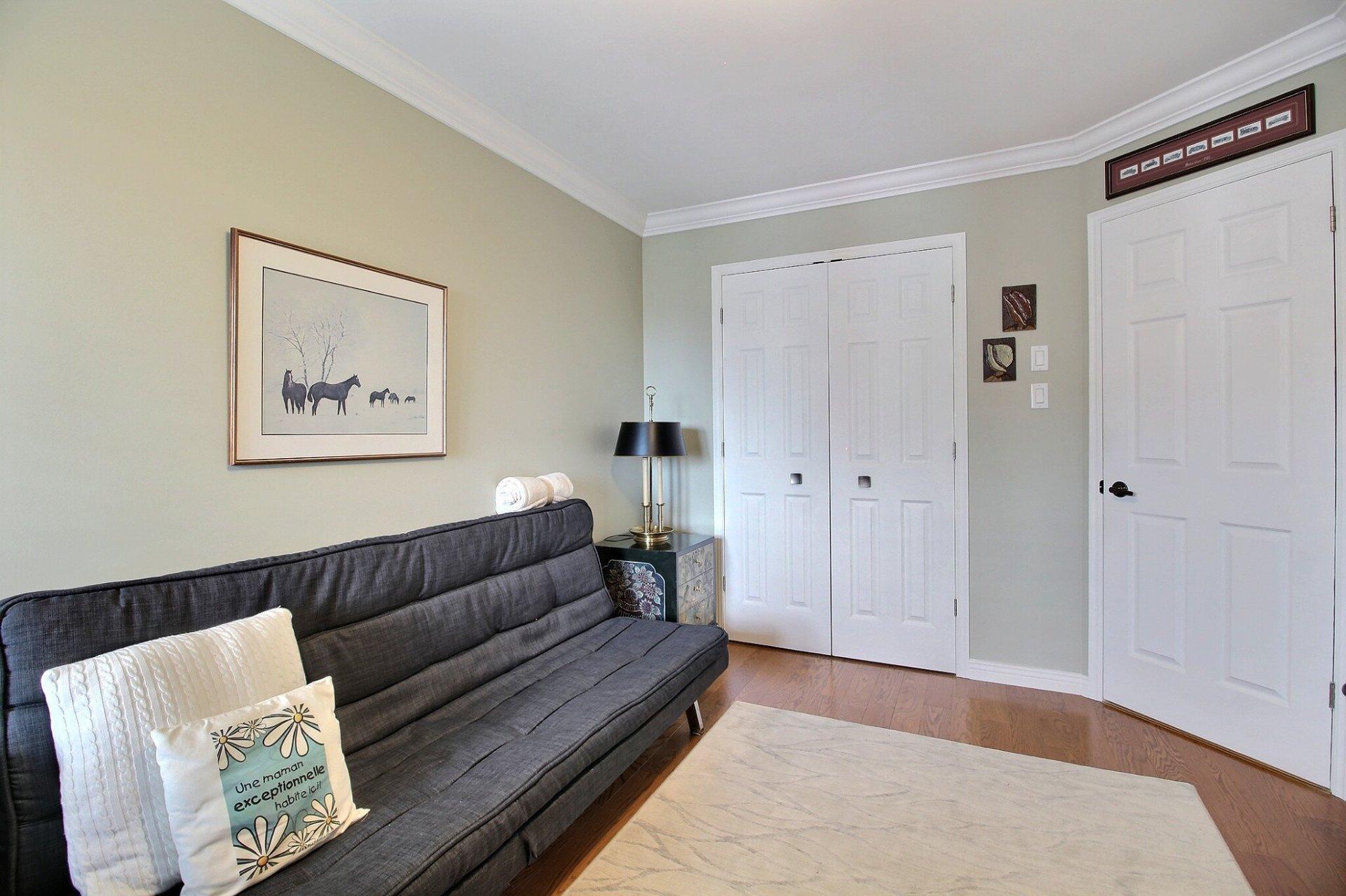 









200


Rue Don-Bosco N.

, 506,
Sherbrooke (Les Nations),




QC
J1L2E8

