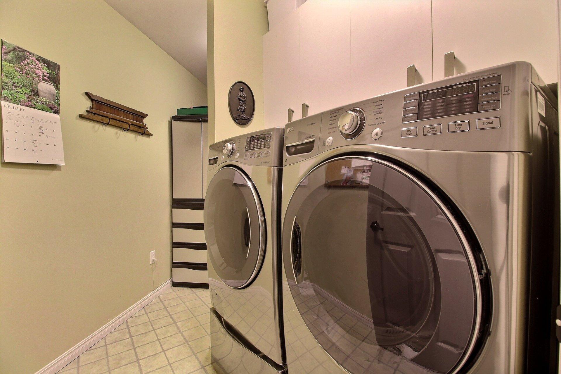 









200


Rue Don-Bosco N.

, 506,
Sherbrooke (Les Nations),




QC
J1L2E8

