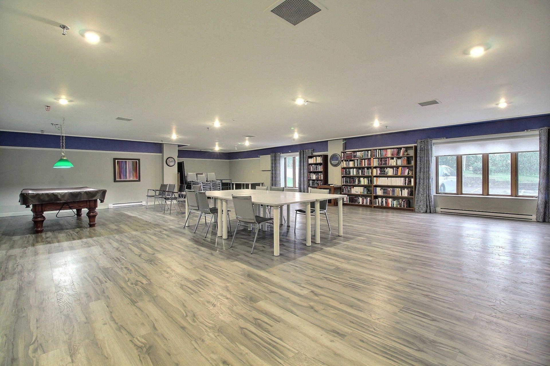 









200


Rue Don-Bosco N.

, 506,
Sherbrooke (Les Nations),




QC
J1L2E8

