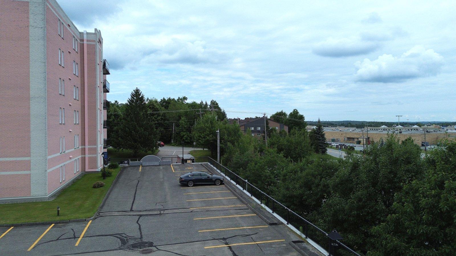









200


Rue Don-Bosco N.

, 506,
Sherbrooke (Les Nations),




QC
J1L2E8

