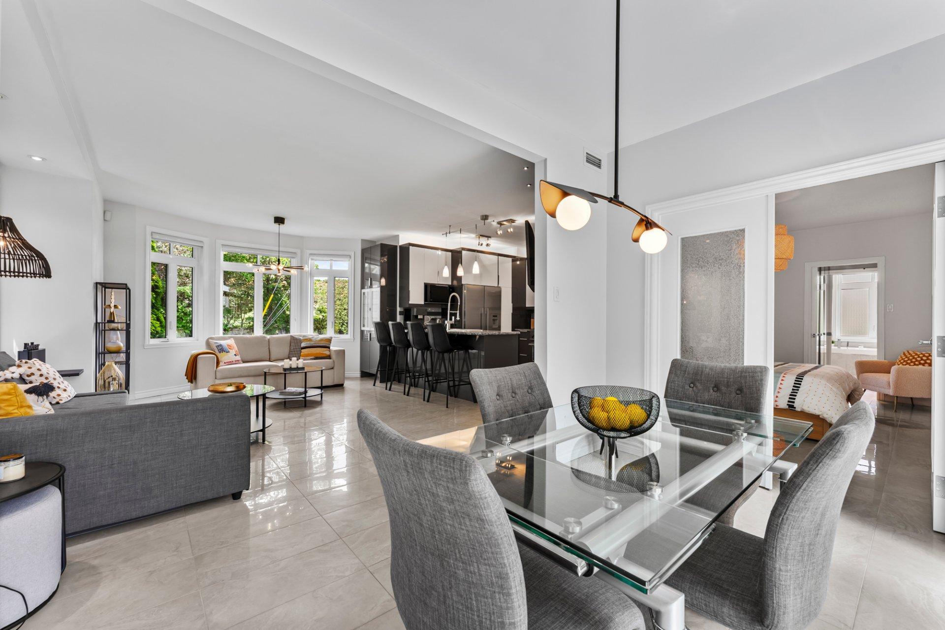 









310


Rue Cabana

, 15,
Magog,




QC
J1X2C3

