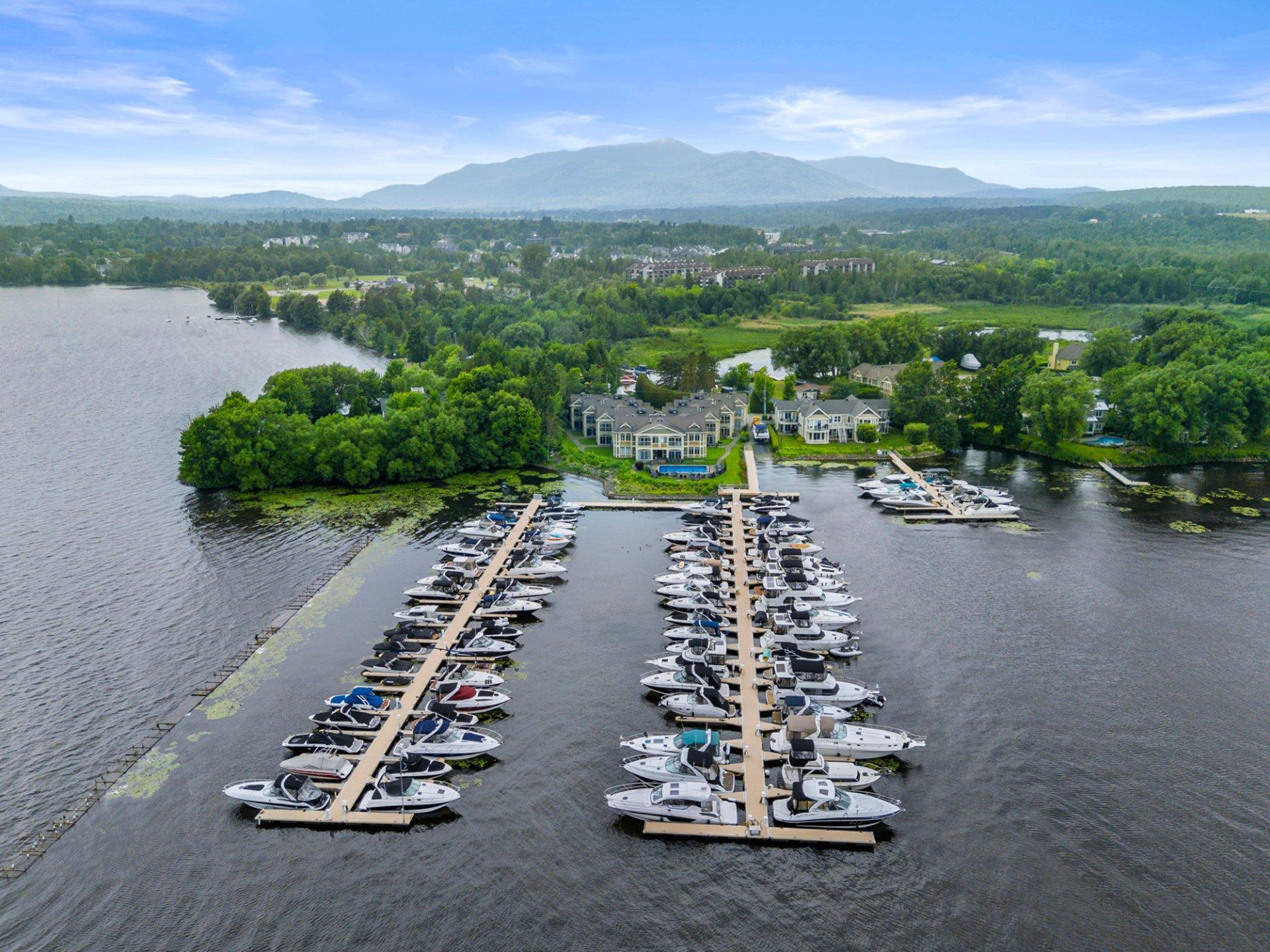









310


Rue Cabana

, 15,
Magog,




QC
J1X2C3

