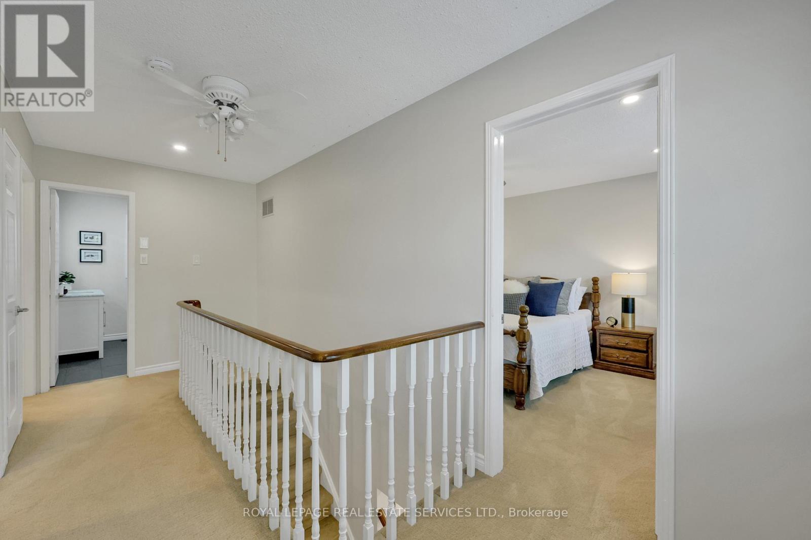 












1062 GLENBROOK AVENUE

,
Oakville,




Ontario
L6H4A3


