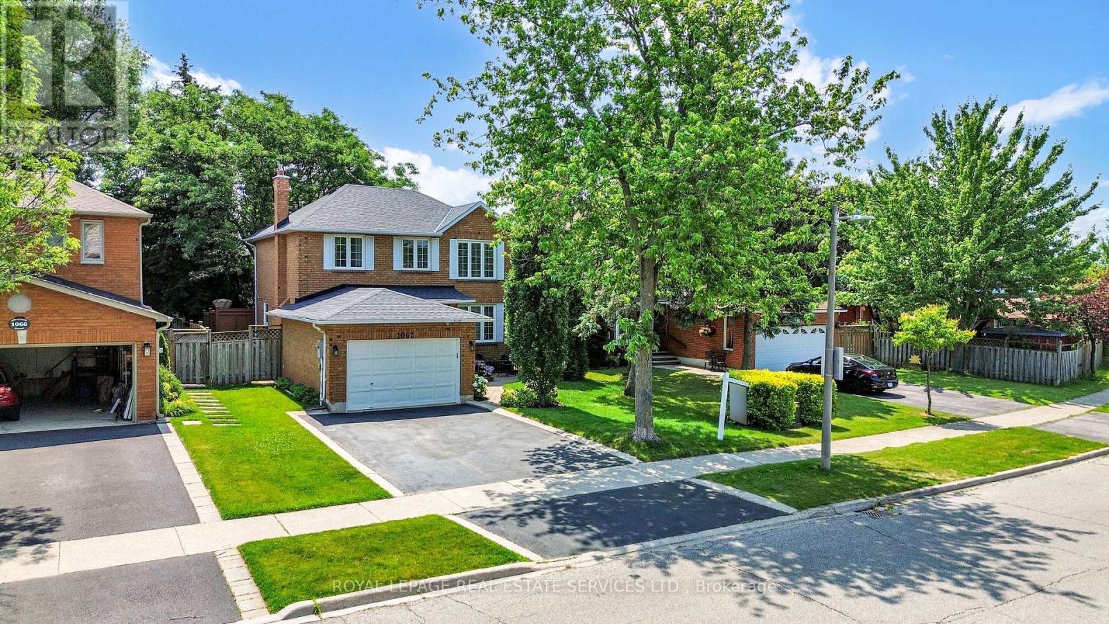 












1062 GLENBROOK AVENUE

,
Oakville,




Ontario
L6H4A3


