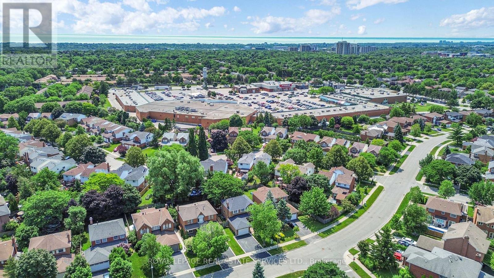 












1062 GLENBROOK AVENUE

,
Oakville,




Ontario
L6H4A3

