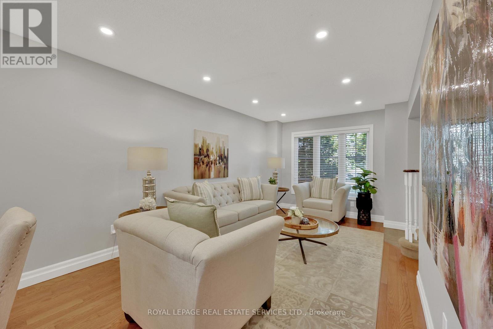 












1062 GLENBROOK AVENUE

,
Oakville,




Ontario
L6H4A3

