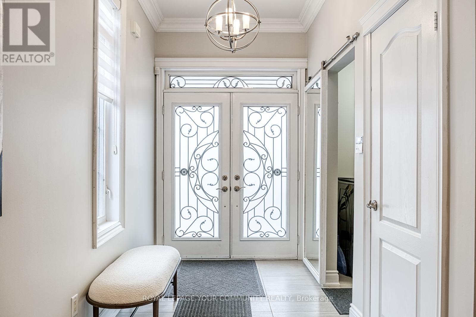 












56 - 59 STONECLIFFE CRESCENT

,
Aurora,




Ontario
L4G7Z7

