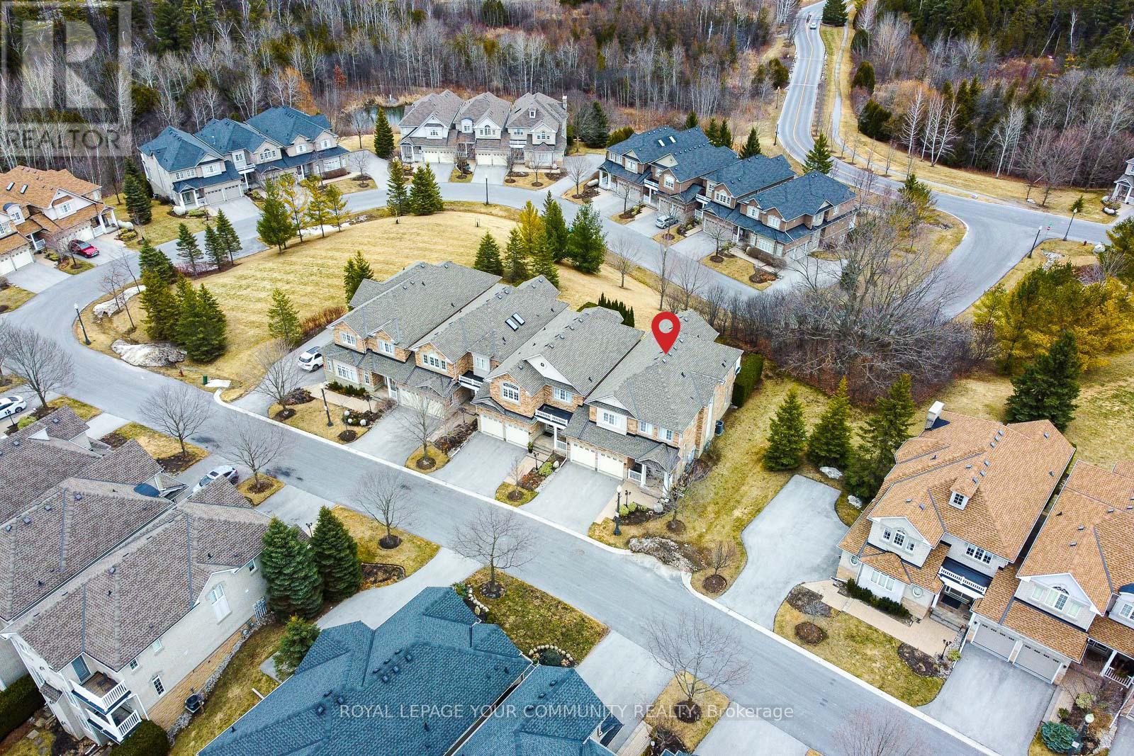 












56 - 59 STONECLIFFE CRESCENT

,
Aurora,




Ontario
L4G7Z7

