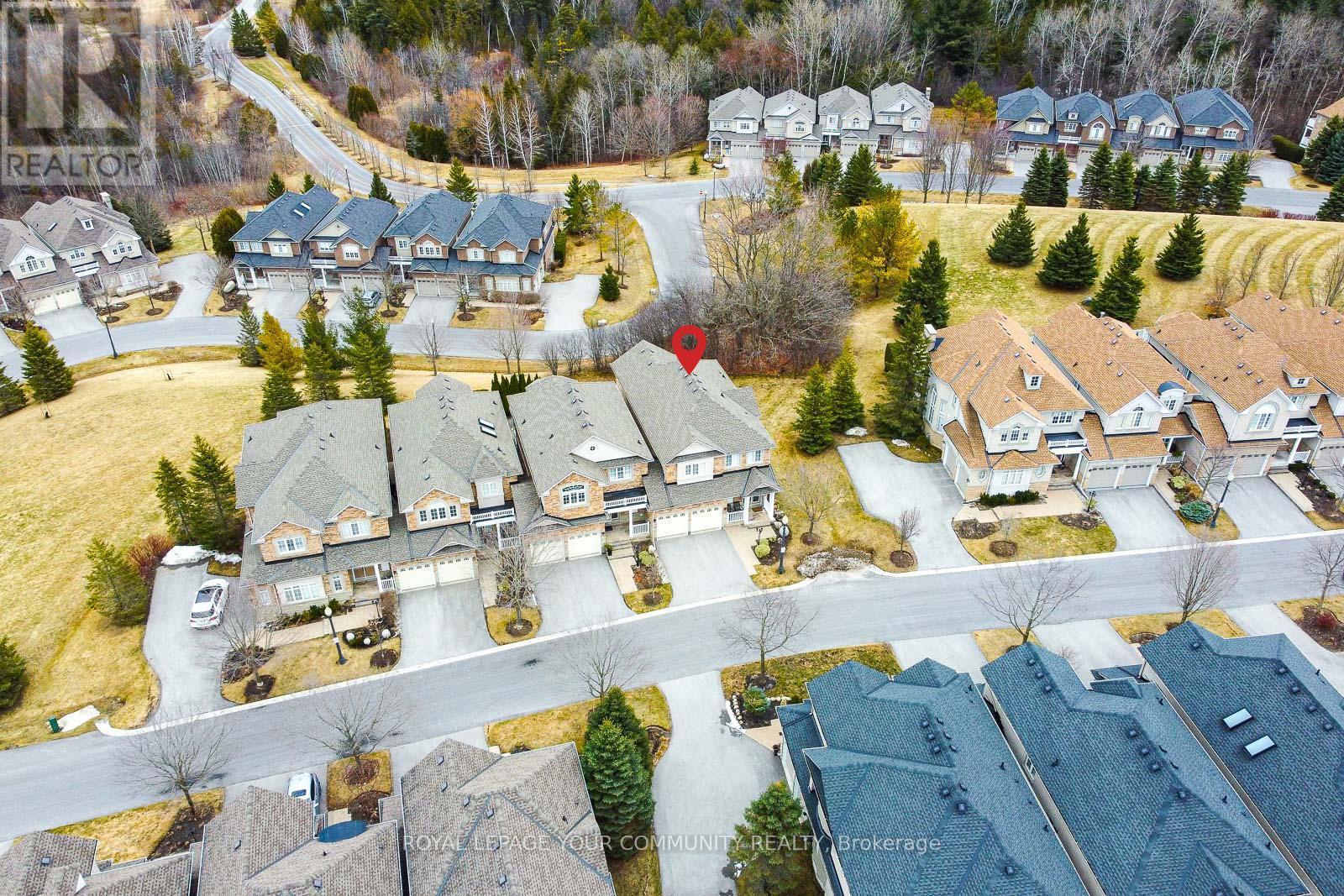 












56 - 59 STONECLIFFE CRESCENT

,
Aurora,




Ontario
L4G7Z7

