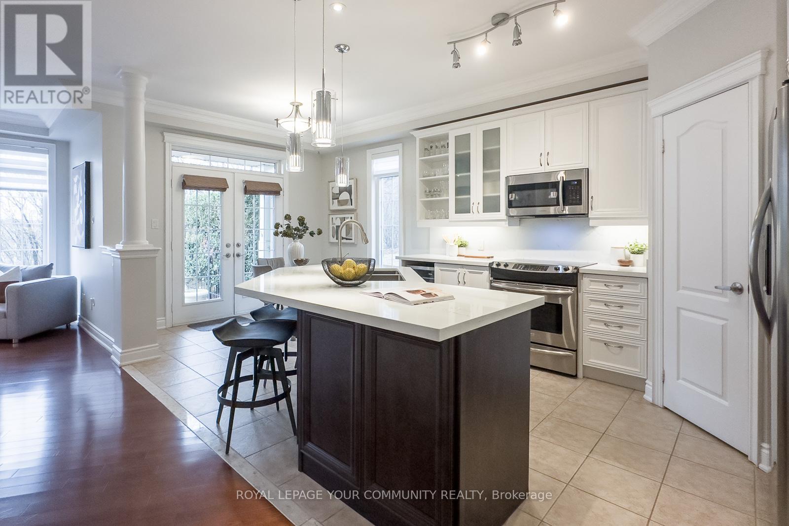












56 - 59 STONECLIFFE CRESCENT

,
Aurora,




Ontario
L4G7Z7

