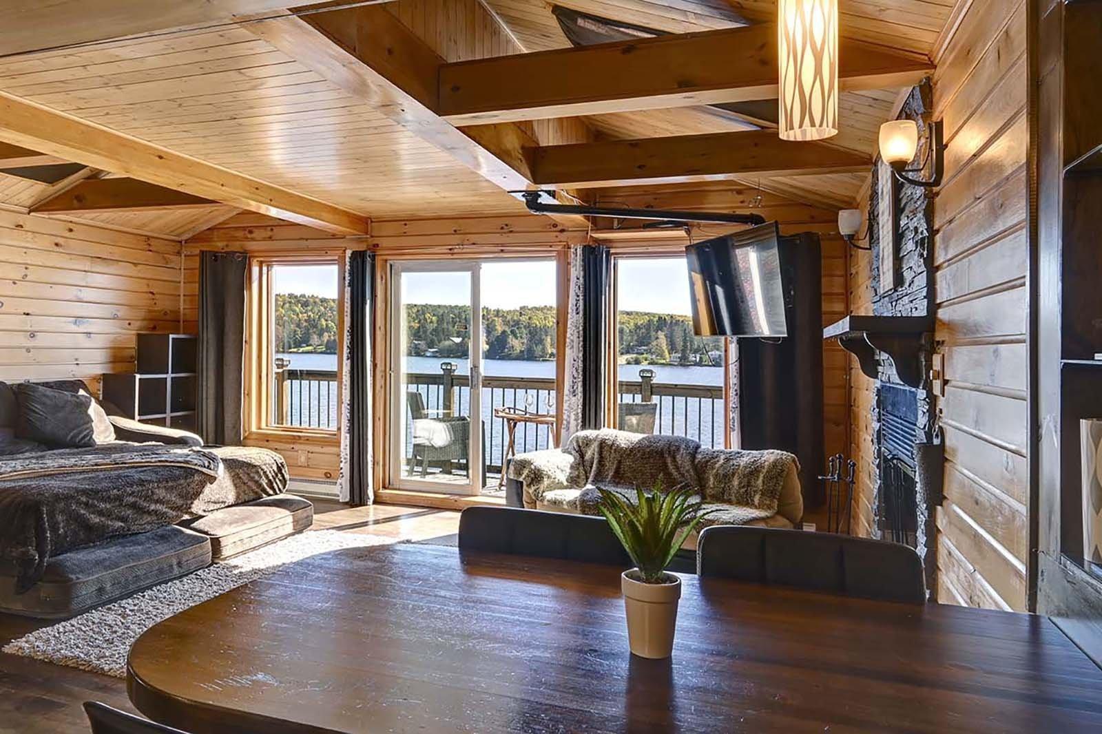 









1826


Ch. du Lac-Chaud

,
La Macaza,




QC
J0T1R0


