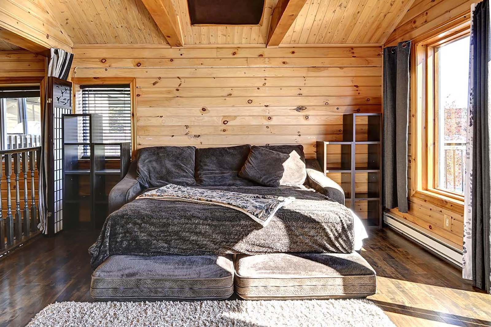 









1826


Ch. du Lac-Chaud

,
La Macaza,




QC
J0T1R0

