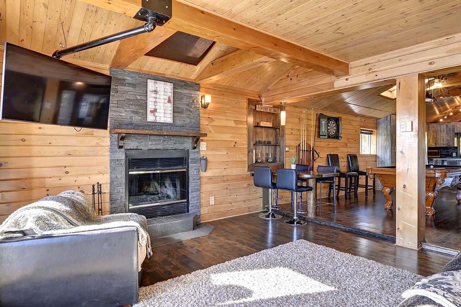 









1826


Ch. du Lac-Chaud

,
La Macaza,




QC
J0T1R0

