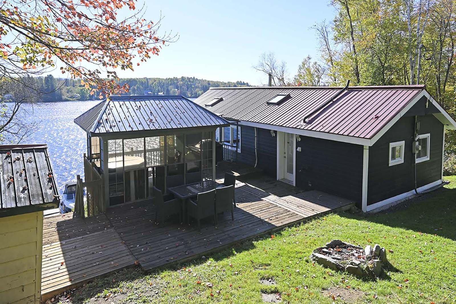 









1826


Ch. du Lac-Chaud

,
La Macaza,




QC
J0T1R0

